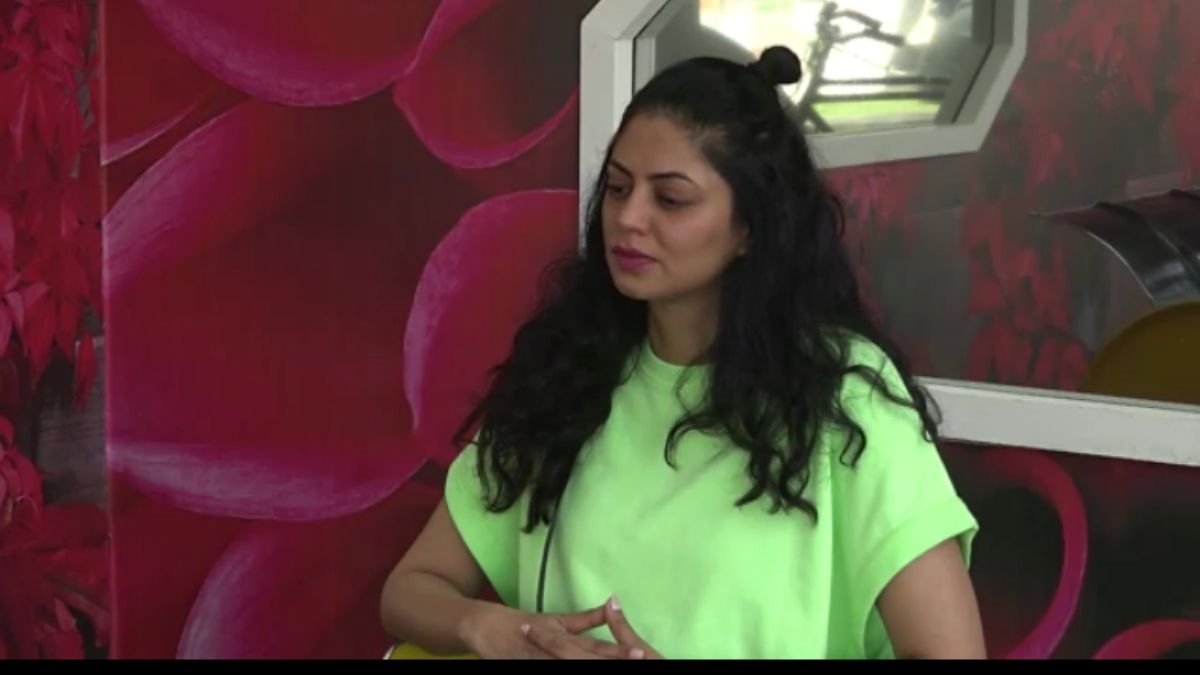Bigg Boss 14: Kavita Kaushik requests Rahul Vaidya to sing a song