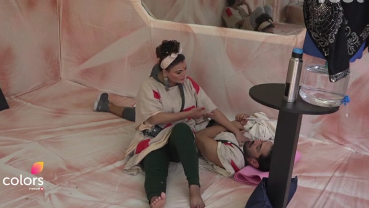 Bigg Boss 14: Rakhi Sawant BREAKS-UP with Abhinav Shukla; Tries to search for her true love in Rahul Vaidya