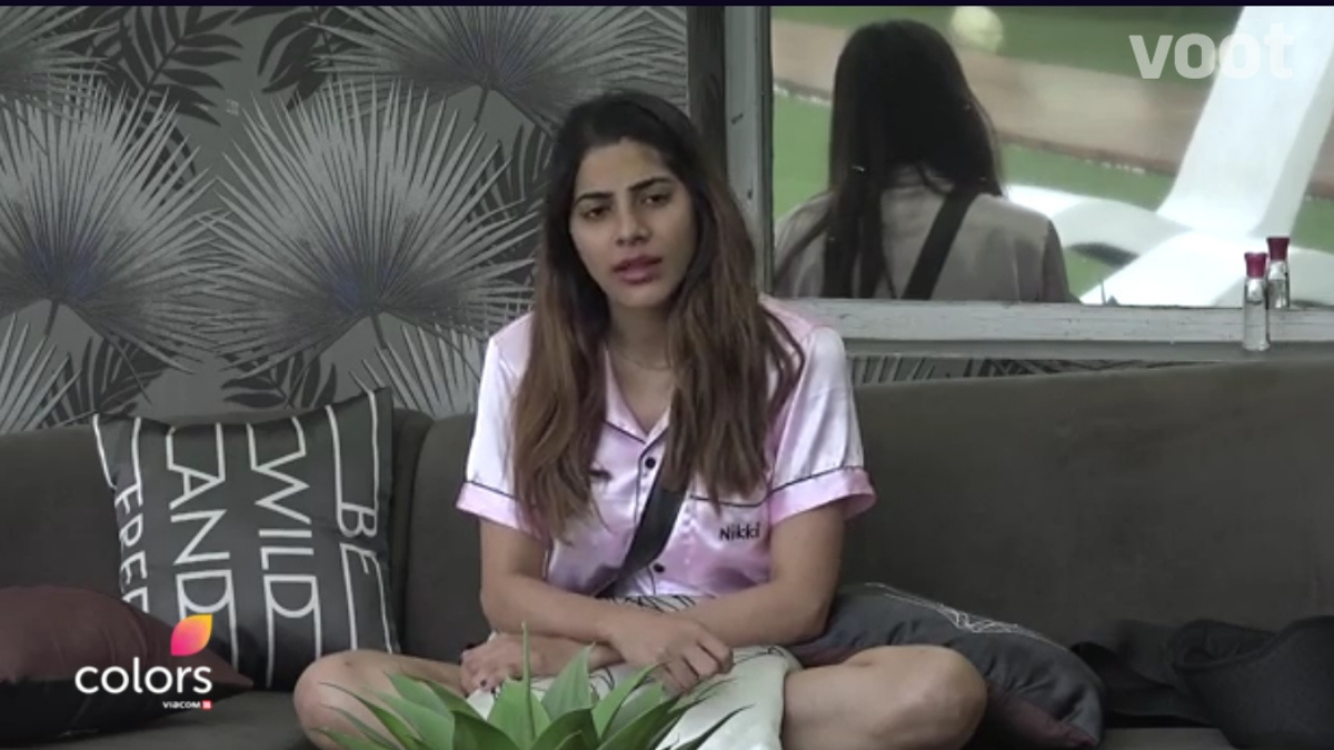 Bigg Boss 14: Nikki Tamboli tags Devoleena Bhattacharjee’s behaviour as ‘frizzled’, says “She knows how to offend me”