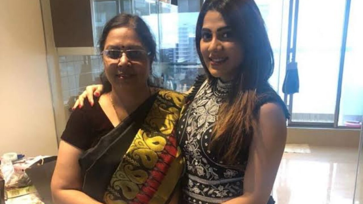 Bigg Boss 14: Nikki Tamboli’s mother Pramila Tamboli, erased the tag line stating ‘Nikki is not Badtameez’
