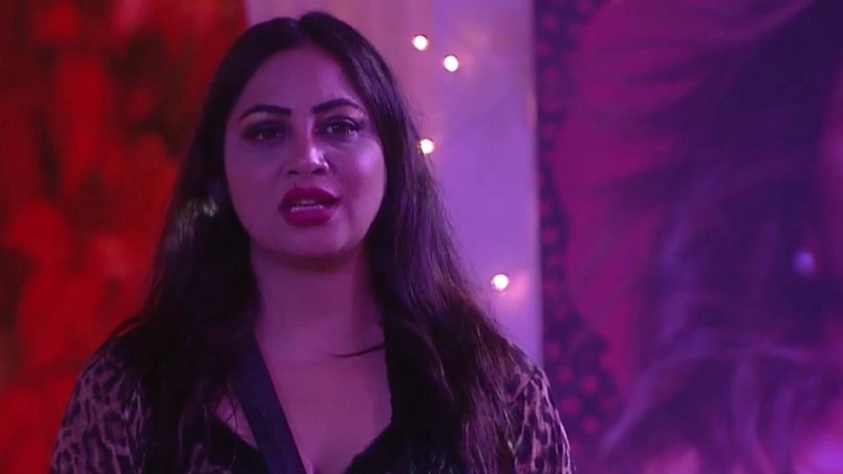 Bigg Boss 14: Arshi Khan to sizzle in a leopard printed nightwear for the New Year’s party
