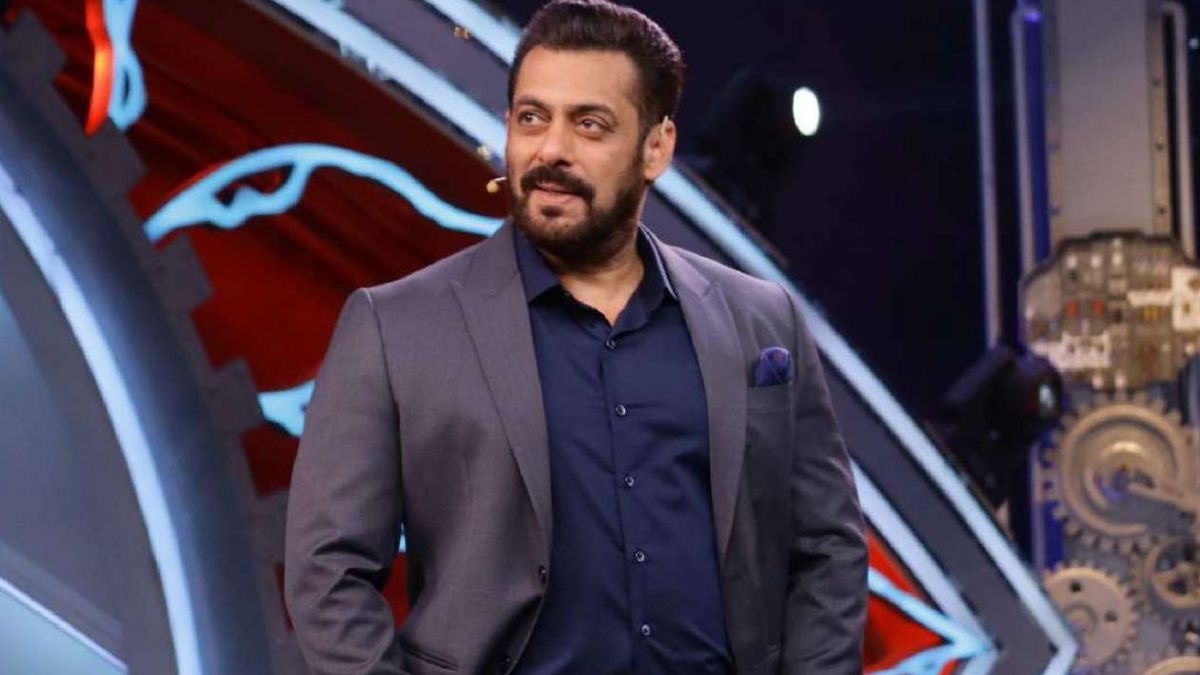 Bigg Boss 14: Salman Khan to return as host for next season; Says, “Main toh aaunga agar inn logon ne 15 taka badha diya”