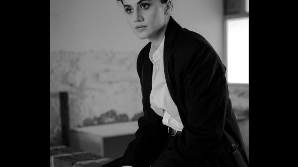 Taapsee Pannu shares ‘lockdown Sunday gaze’