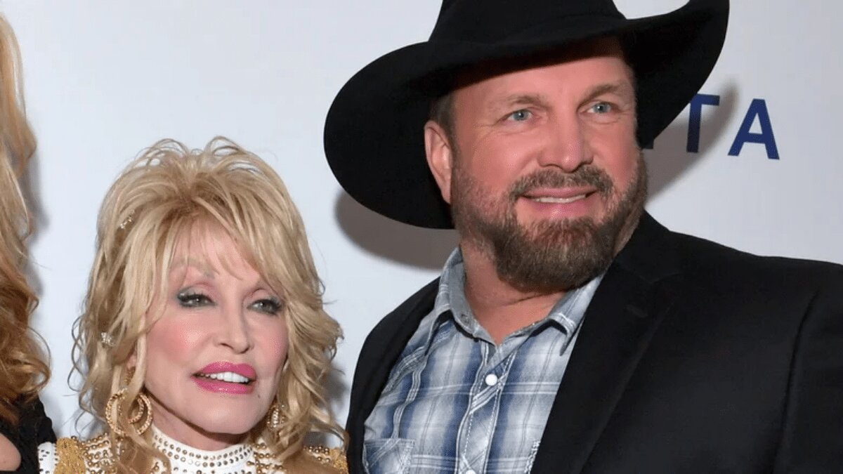 Everything You Need To Know About Dolly Parton And Garth Brooks’ Relationship!