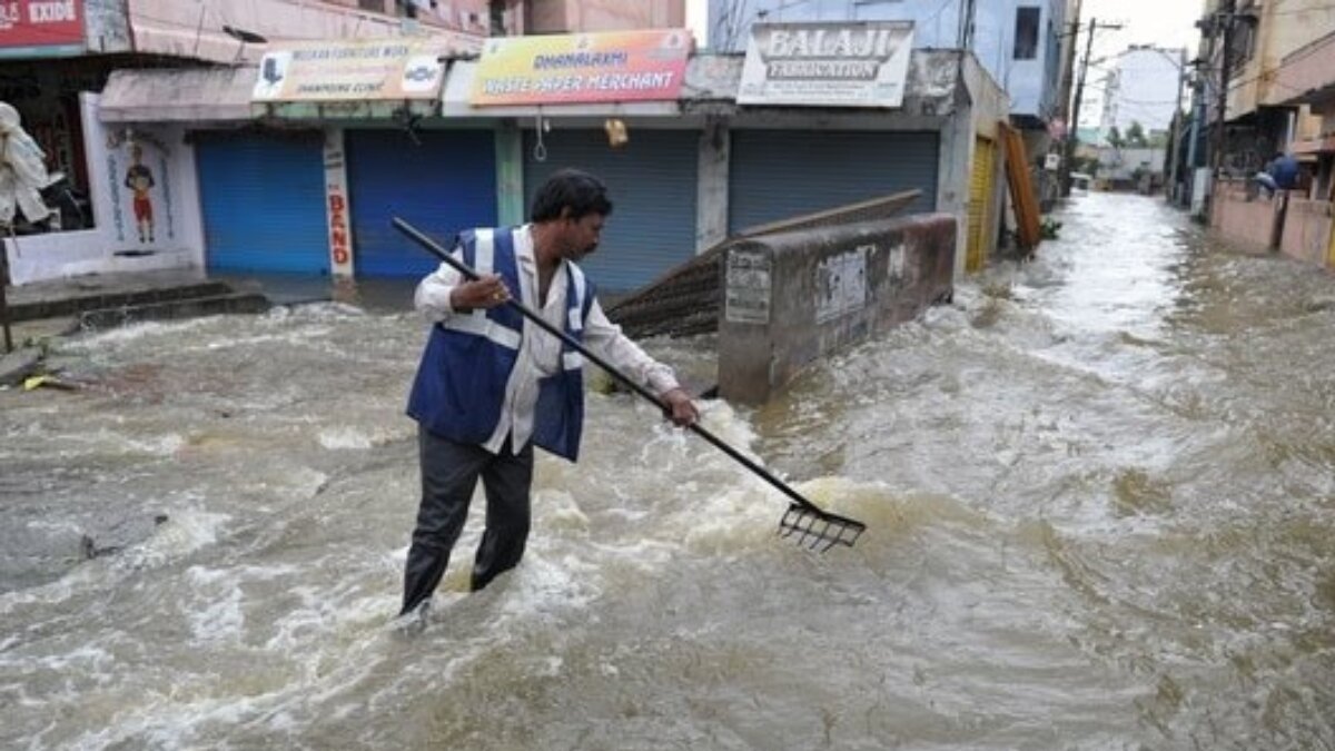 Red Alert in Telangana and other districts of Andhra Pradesh; Government shuts Schools and Colleges