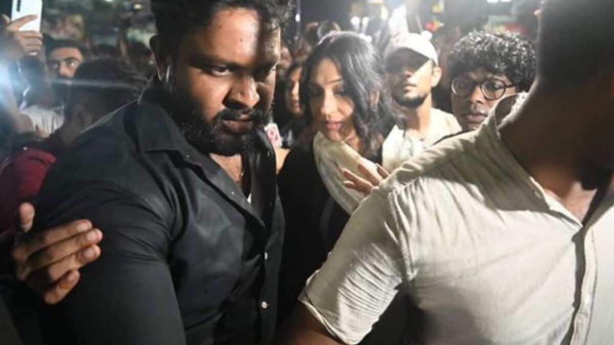 Protesters attacks Popular Bengali Actress Rituparna Sengupta at ‘Reclaim the Night’ campaign