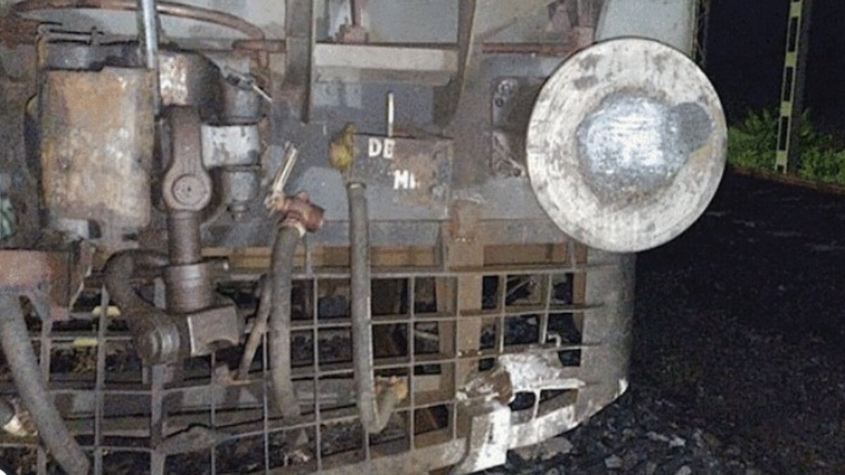 Second Train derailment attempt in 2 days; Train hits Cement Blocks blocks in Ajmer