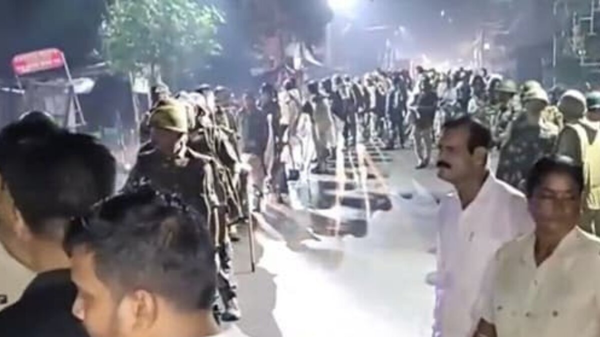 Violent Clashes Erupt in Bhadrak Over Facebook Post; Internet Services Suspended