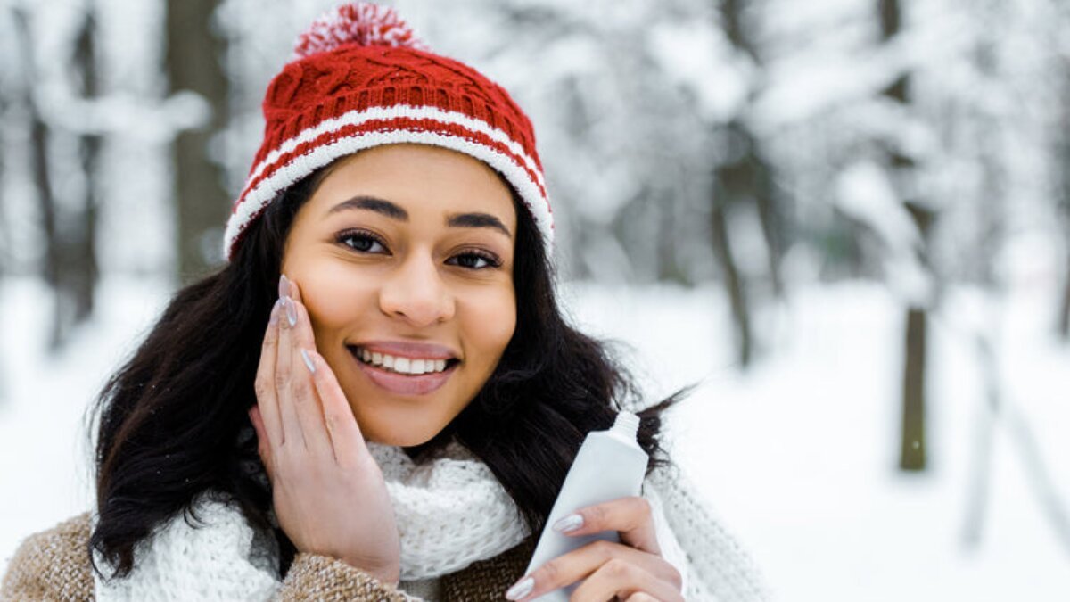 Stay Hydrated: Why Moisturizer Is Your Skin’s Best Friend This Winter