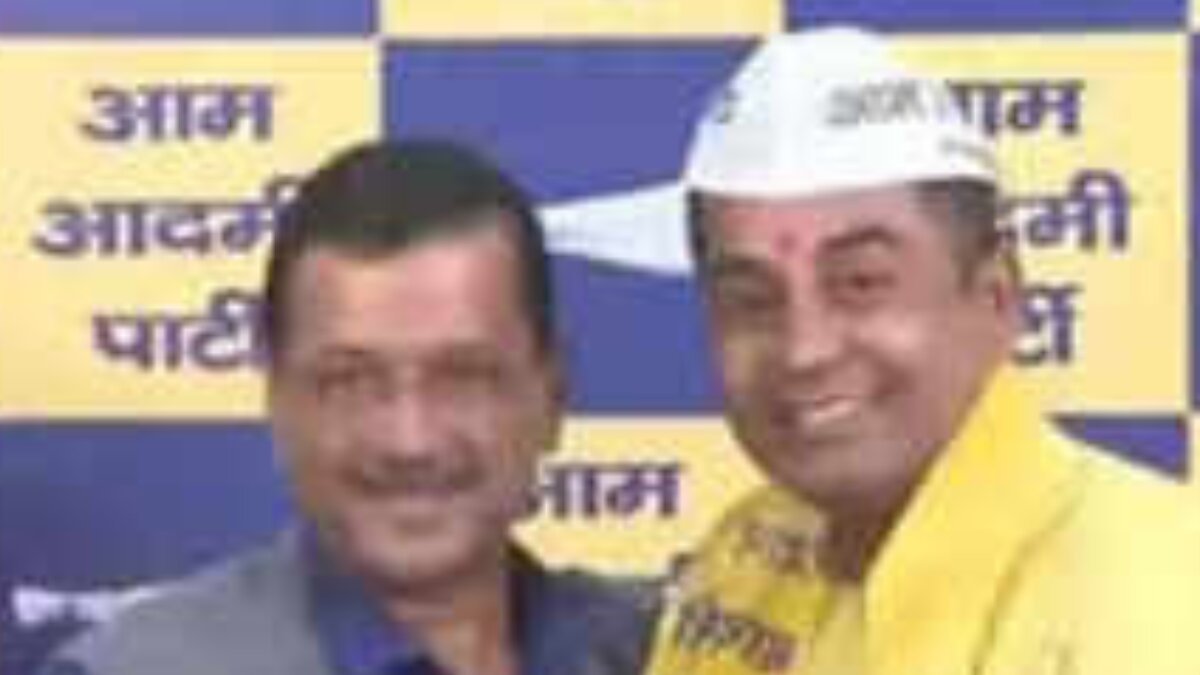 BJP MLA Anil Jha Crosses Over to AAP; Praises Kejriwal’s Leadership