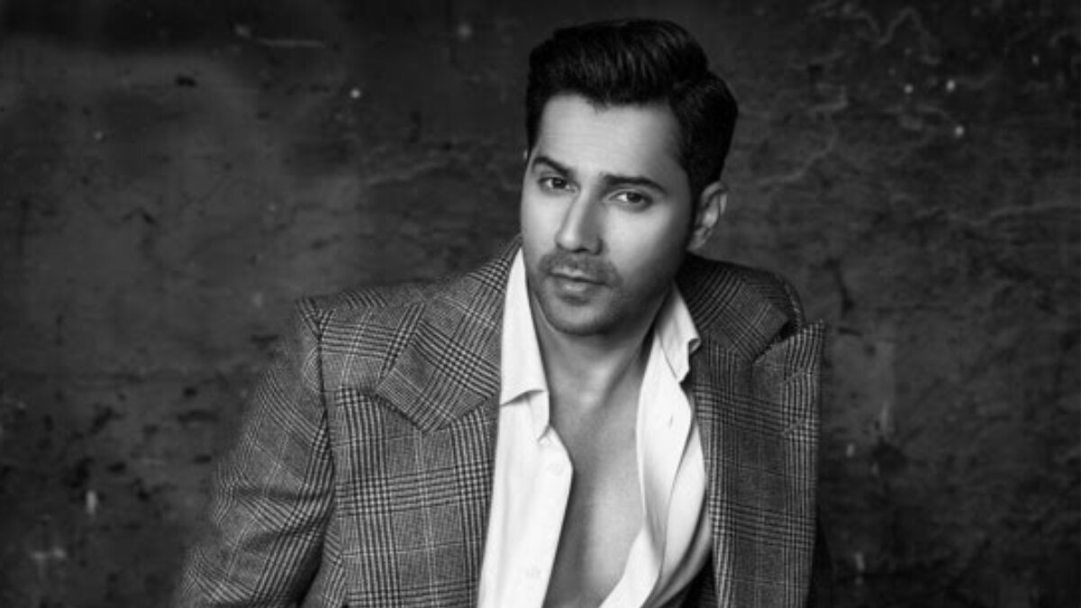 Varun Dhawan Adds LinkedIn to His Social Media Portfolio; Promises Exclusive Content