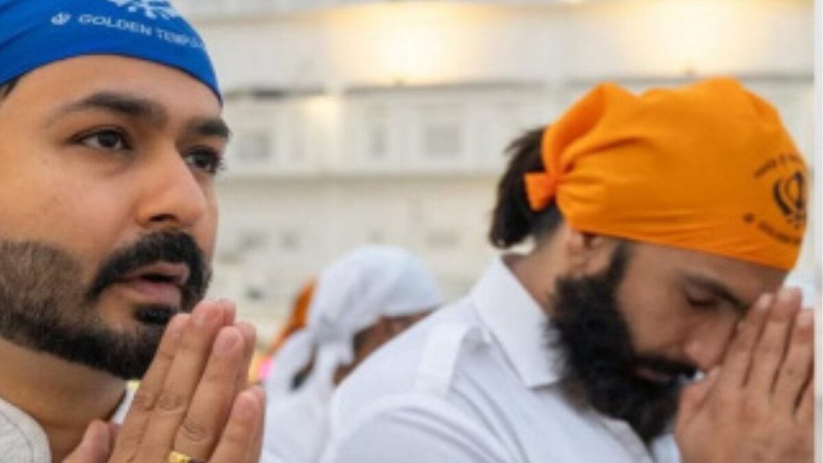Ranveer Singh and Aditya Dhar Seek Blessings at Golden Temple Before New Film Schedule
