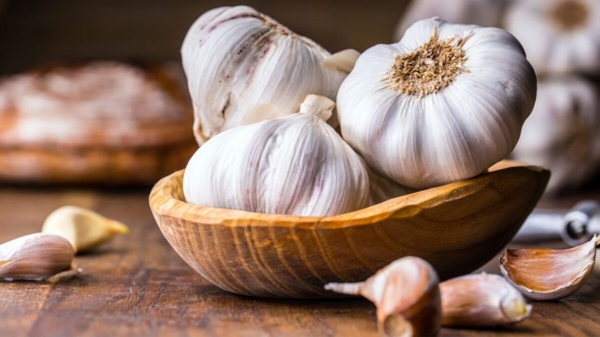 How Garlic Can Help Keep Your Heart Strong and Healthy