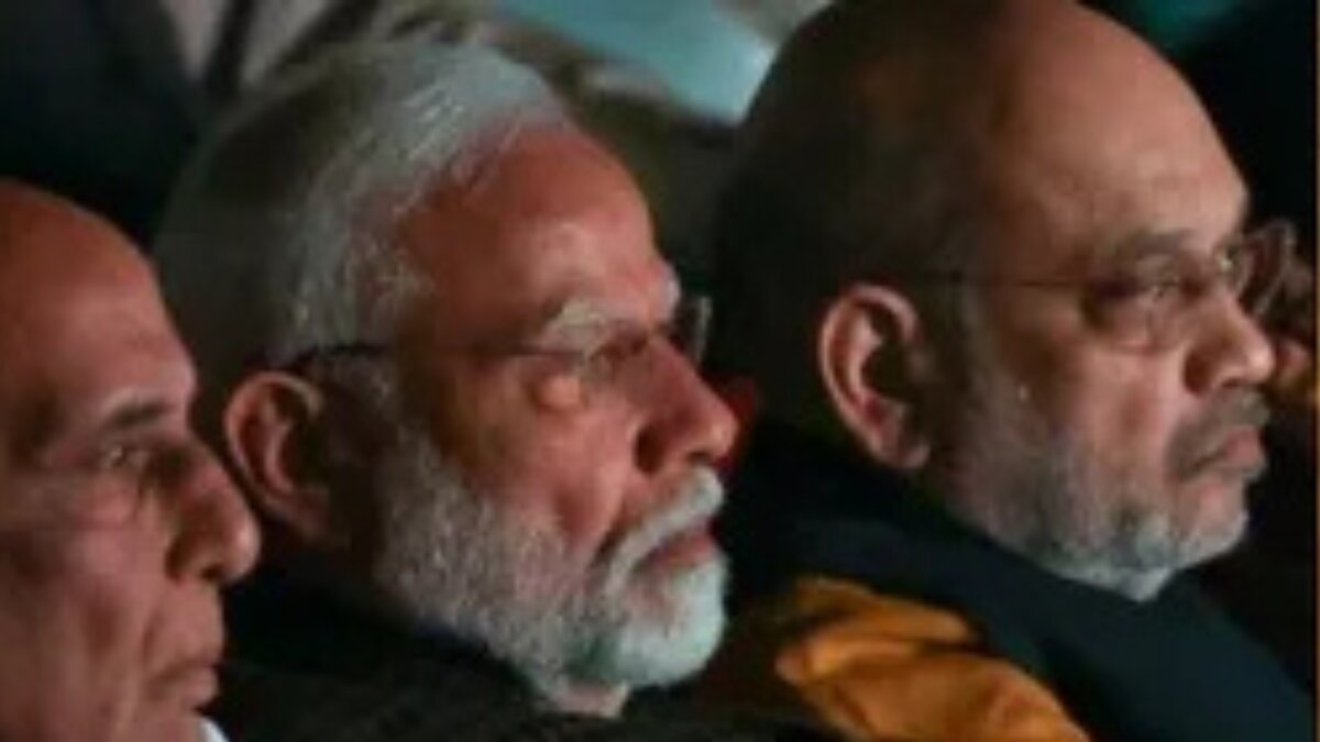 PM Modi Attends Screening of ‘The Sabarmati Report,’ Applauds Filmmakers