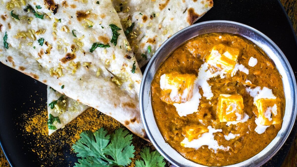 Top 5 Unique Gravy Recipes to Pair with Naan for a Delightful Feast