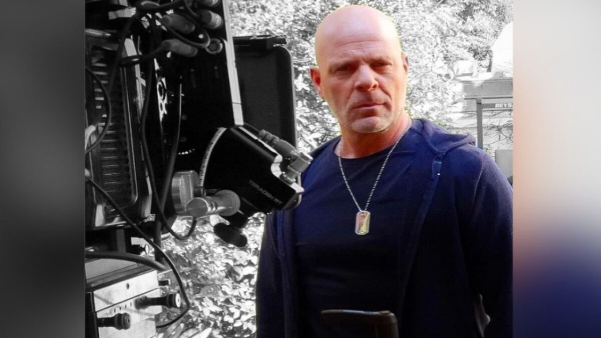 Bruce Willis Makes First Public Appearance Since Dementia Diagnosis, Thanks First Responders Amid Los Angeles Fires