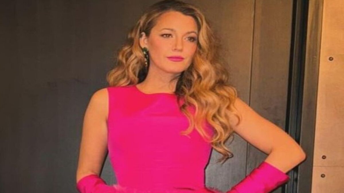 Blake Lively and Justin Baldoni were heavily criticized by an insider on the set of It Ends With Us