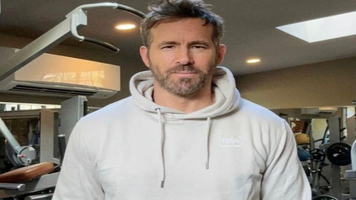 Ryan Reynolds Shares THESE Posts As He Visits Harvard Business School