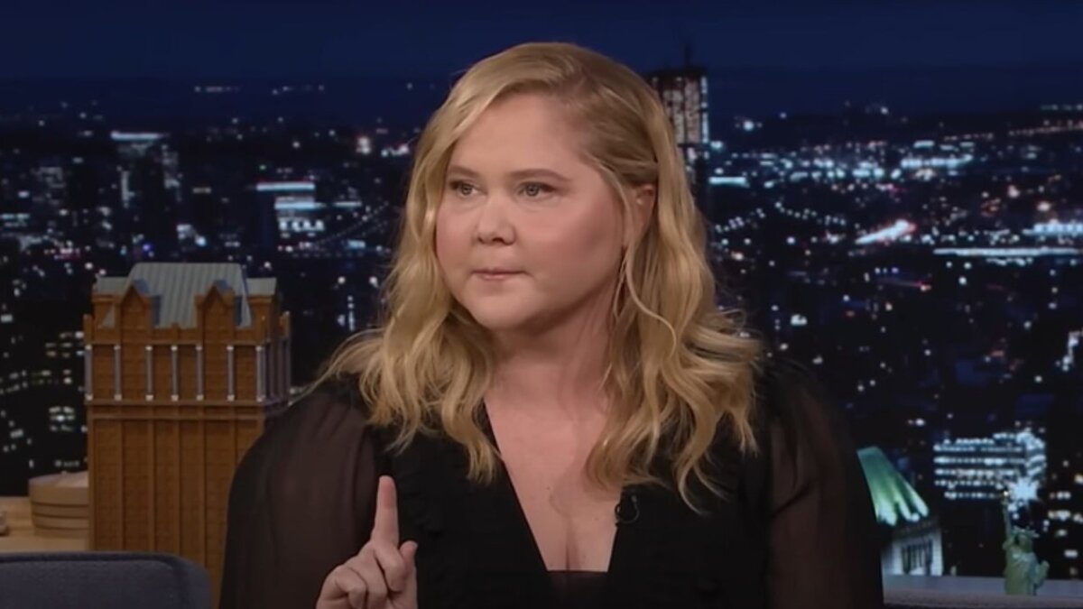 Amy Schumer Says Online Trolls Led to Her Cushing Syndrome Diagnosis