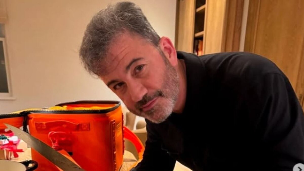 Jimmy Kimmel Breaks Into Tears Reacting To L.A. Wildfires