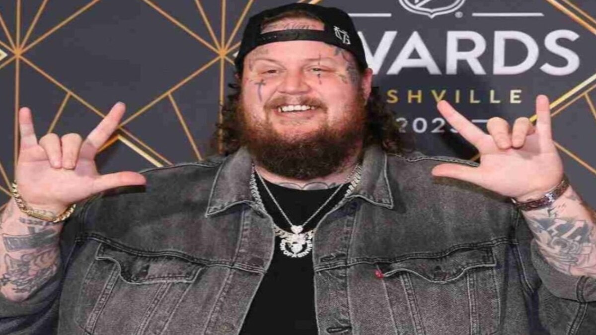 Jelly Roll says he can end Eminem and MGK’s beef