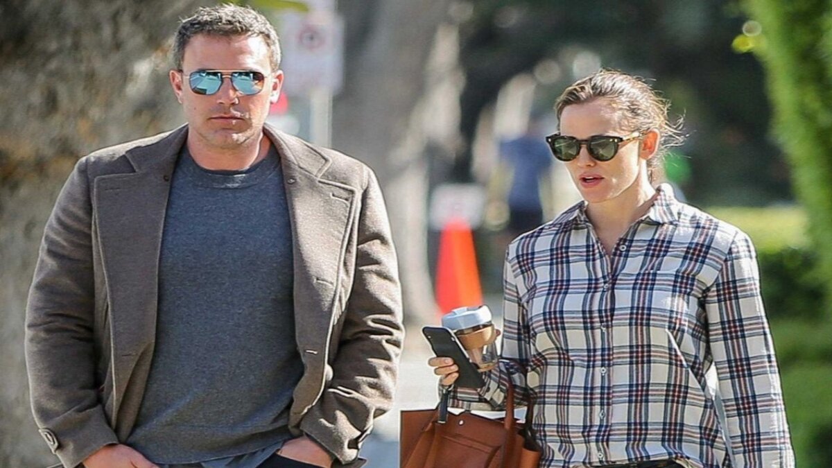 Ben Affleck Reunites With Jennifer Garner as Family To Celebrate Christmas