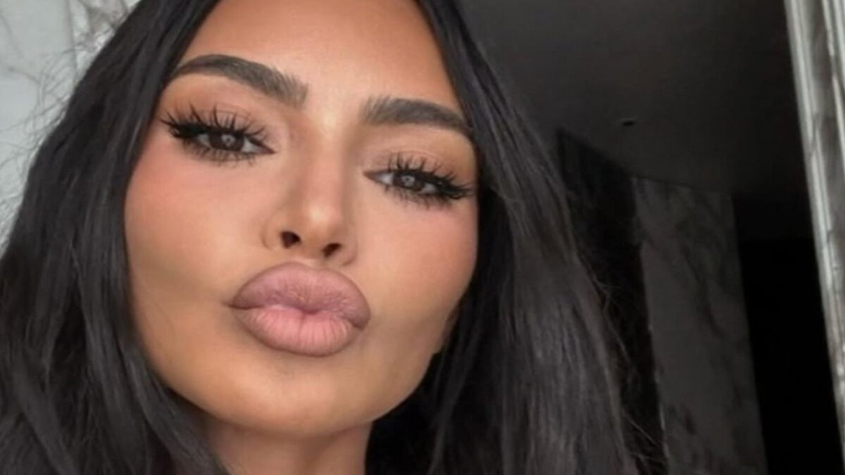 Kim Kardashian May Lose USD 70 Million Home to LA Wildfires In Alerted Location