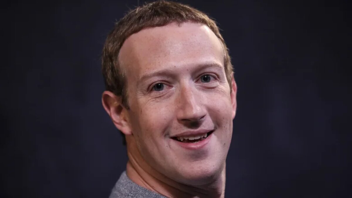 5 celebrities who don’t like Mark Zuckerberg!