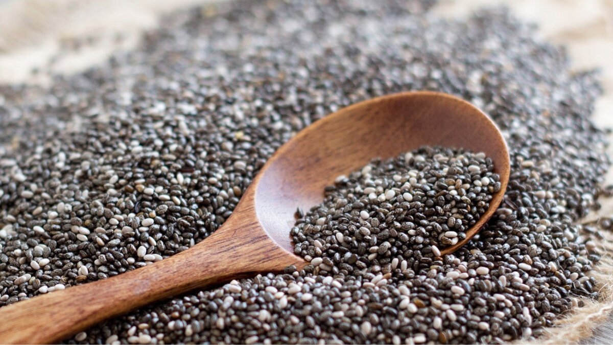 Power Up Your Mornings with These 5 Chia Seed Smoothie Bowl Recipes