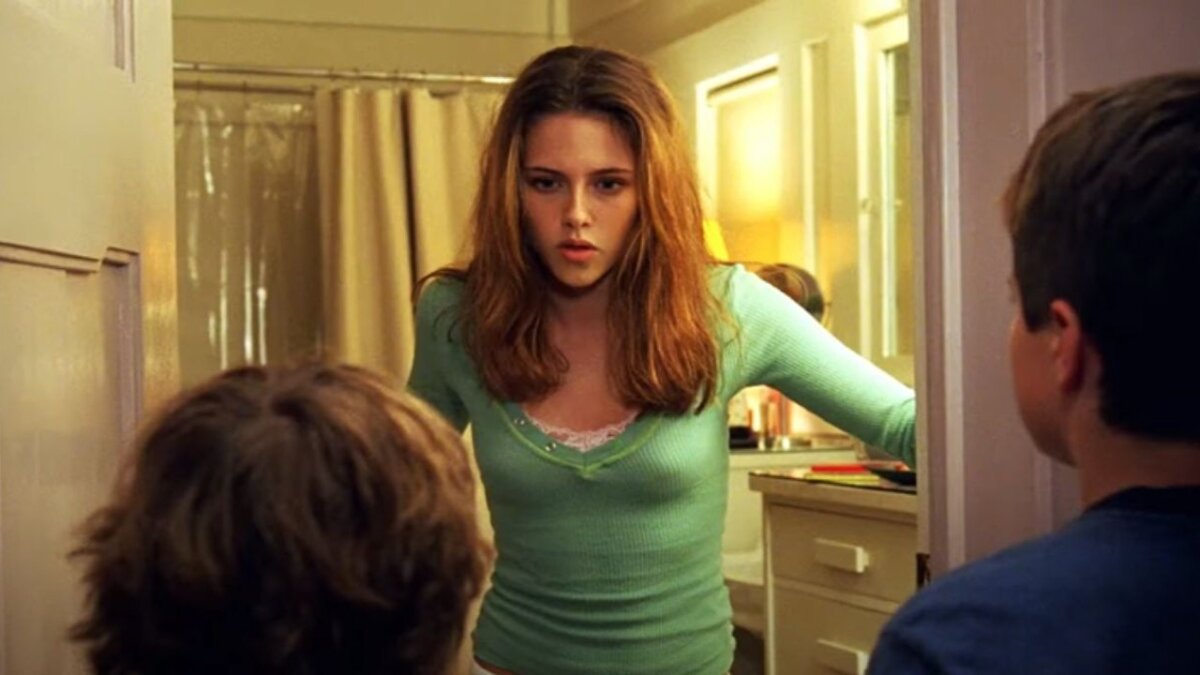 Kristen Stewart Recalls ‘Scary’ Time Filming Forgotten Jumanji Spinoff Zathura