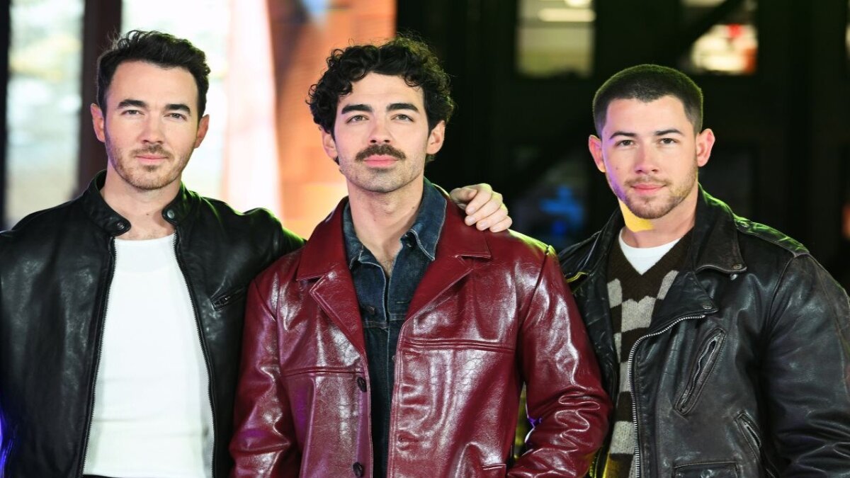 Are Jonas Brothers Splitting Up Again?