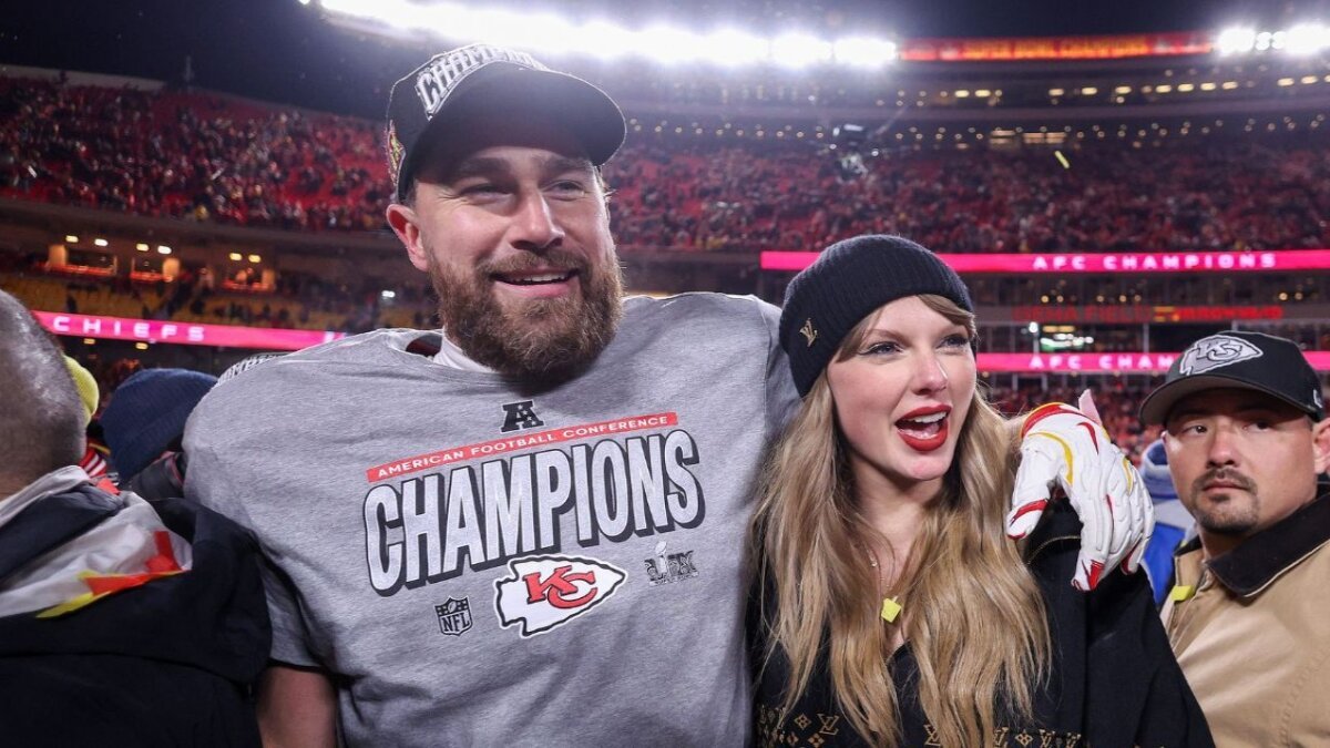 Taylor Swift and Travis Kelce exchanges kisses as Chiefs advance to Super Bowl Showdown