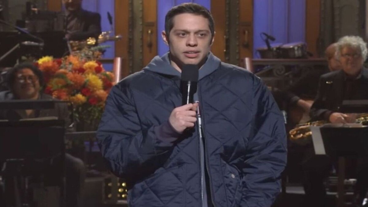Does Pete Davidson Like Assertive Women?