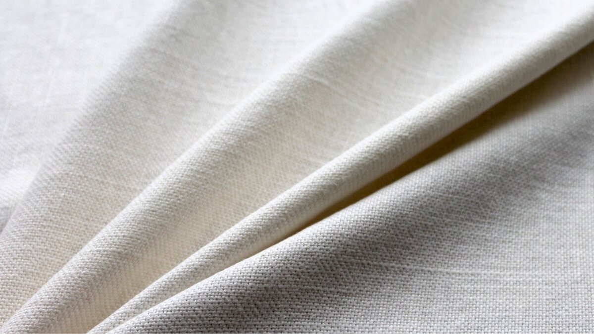 Summer 2025 Guide: Best Fabrics to Wear and Materials to Avoid for Ultimate Comfort