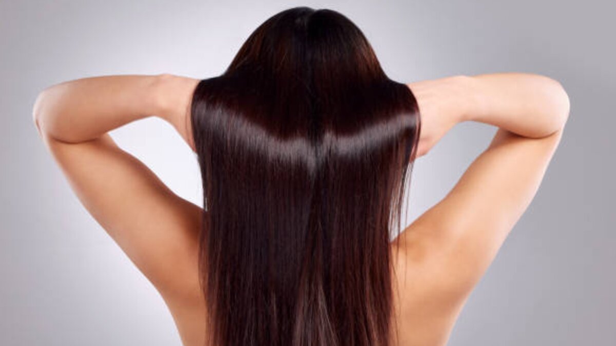 7 Proven Natural Remedies to Keep Hair Smooth and Silky Without Chemicals