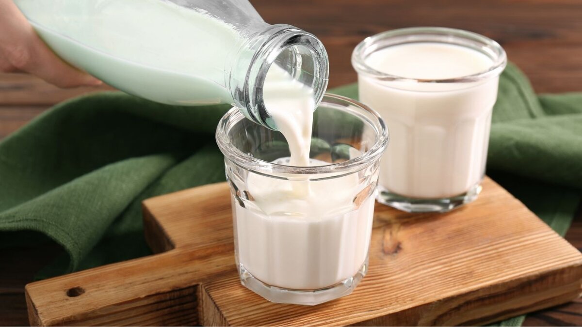 Drink milk daily: what happens to your body over time