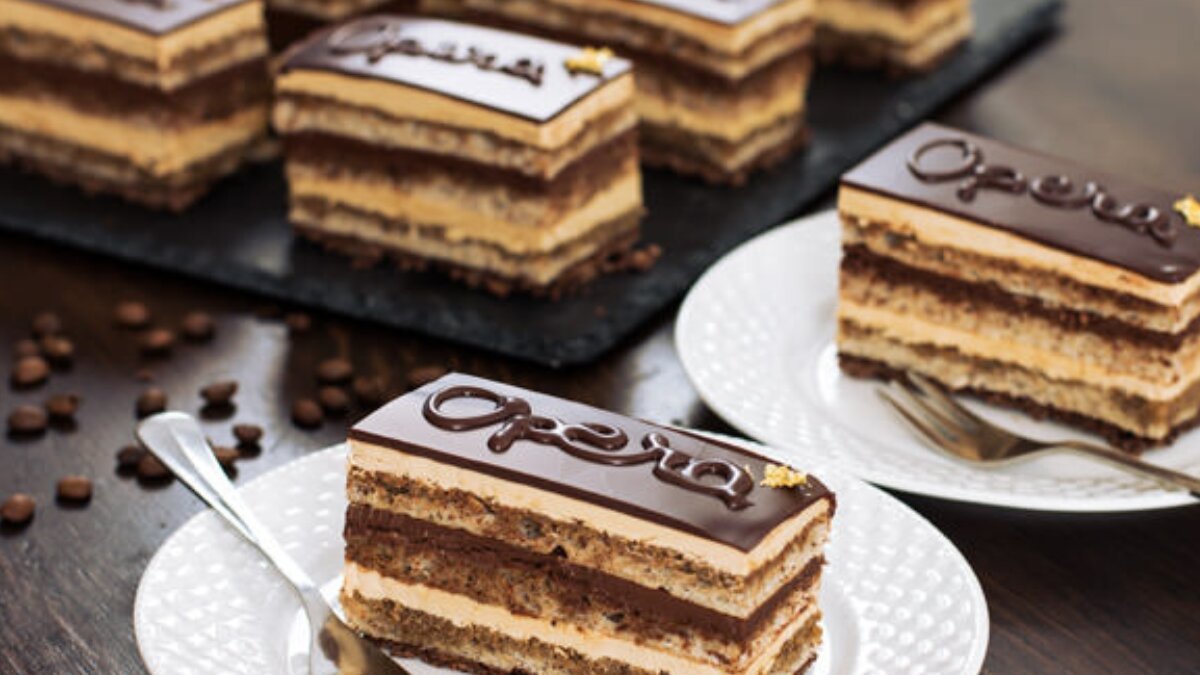 Discover the top cakes you must try once for a sweet experience
