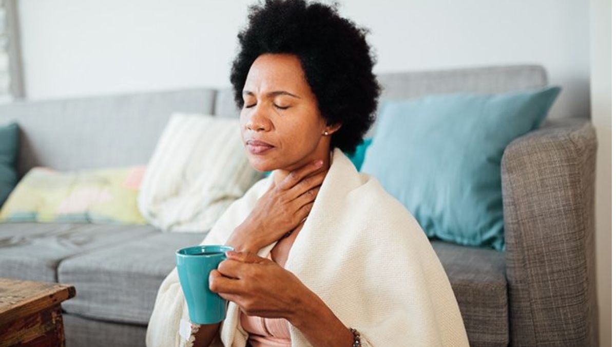 Top 5 essential tips to manage sore throats in summer without medication