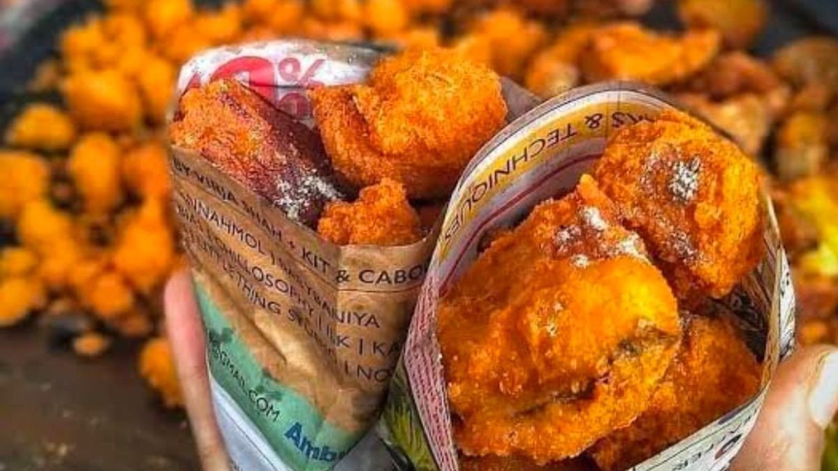 5 Must-have tele bhaja to enjoy on a rainy day in Kolkata