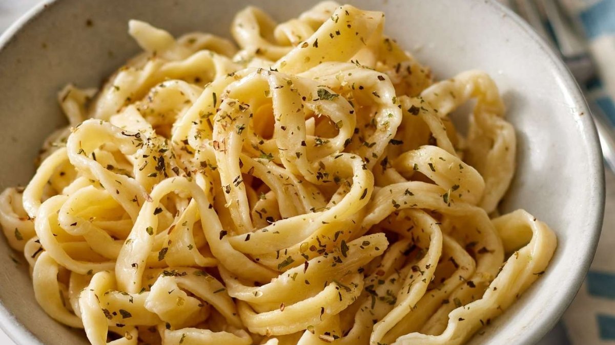 How to make egg noodles at home – a step-by-step guide for perfect homemade egg noodles