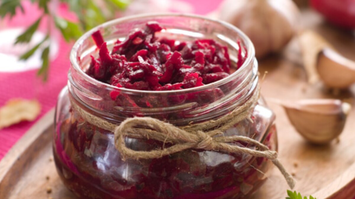 Make tangy homemade beetroot pickle in 5 simple steps