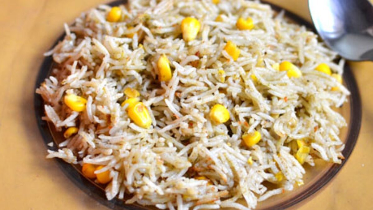 How to make flavorful corn pulao at home in 5 simple steps