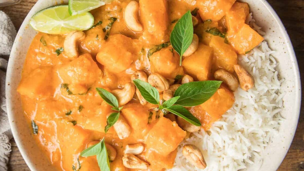 Cook comforting pumpkin and coconut curry at home in 5 easy steps