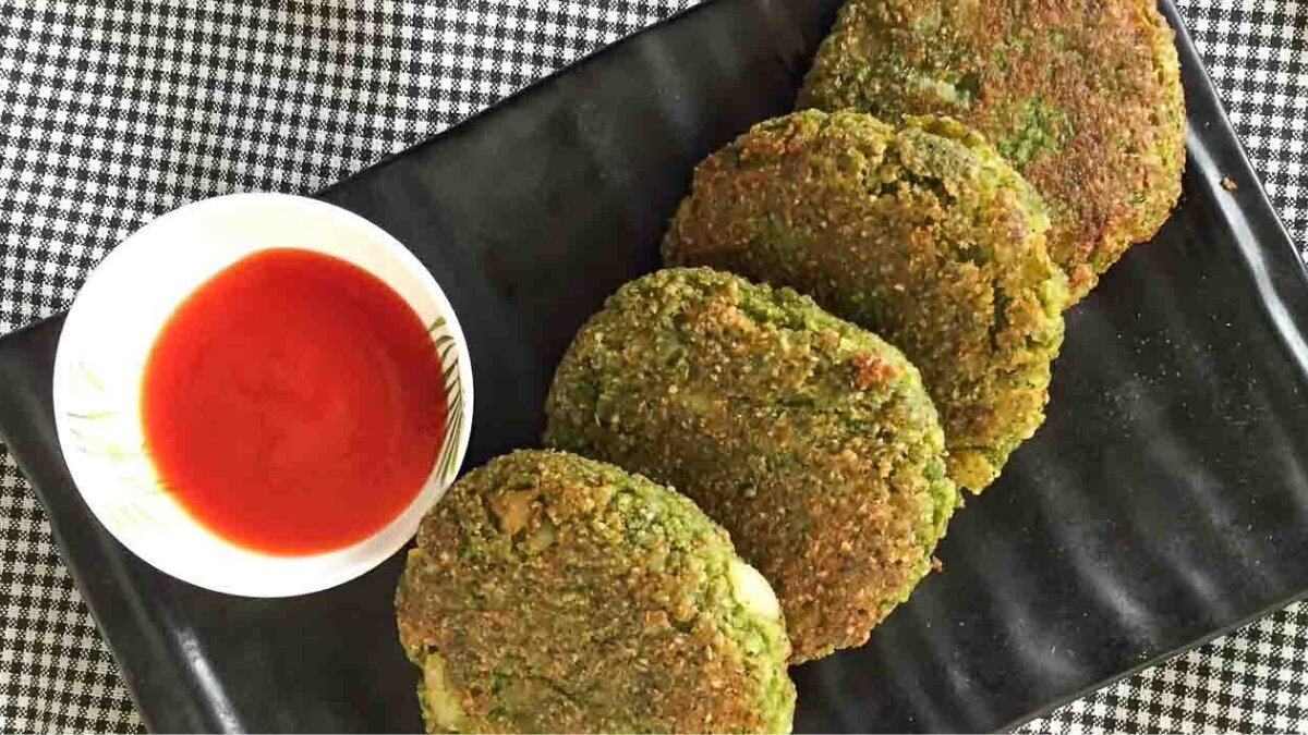 Wholesome spinach oats tikki made at home in 5 simple steps