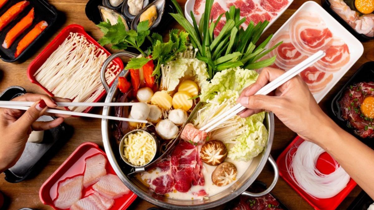 7 Easy steps to make non-veg hot pot at home | Simple hot pot recipe