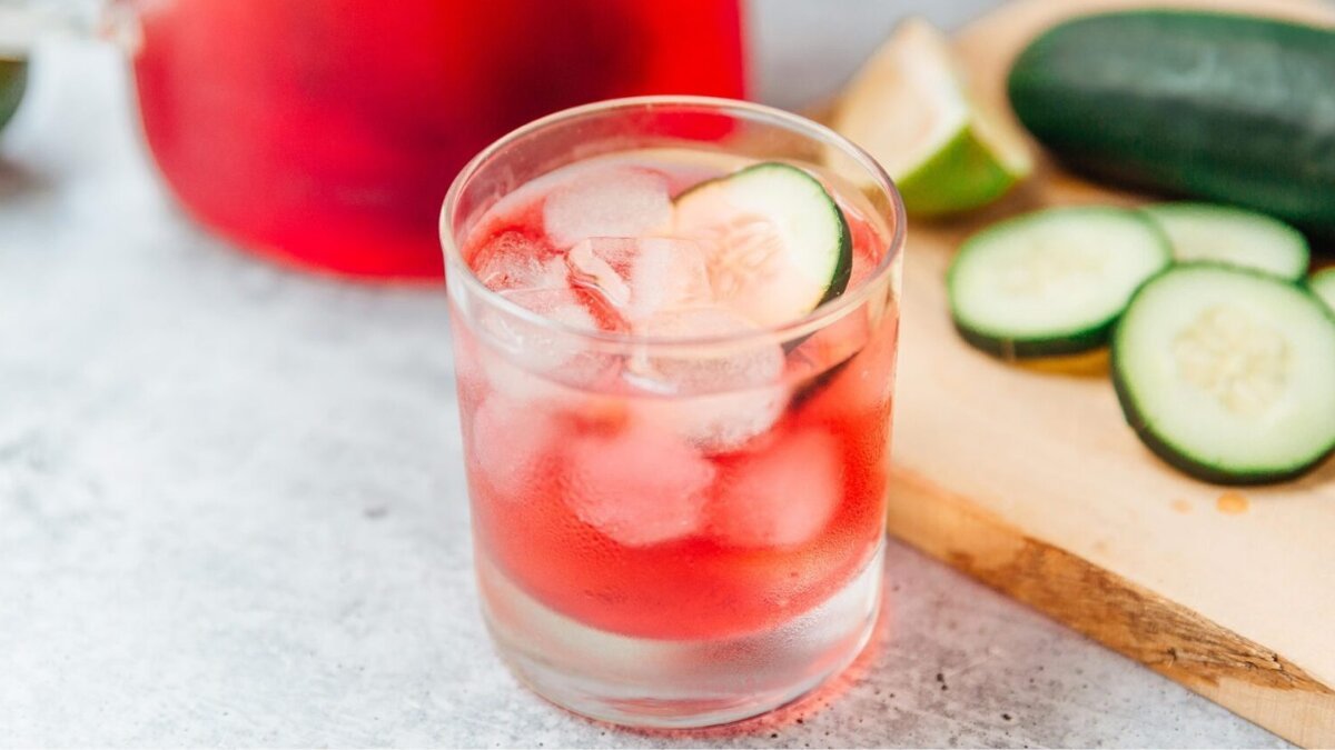Make watermelon cucumber detox juice in 5 easy steps