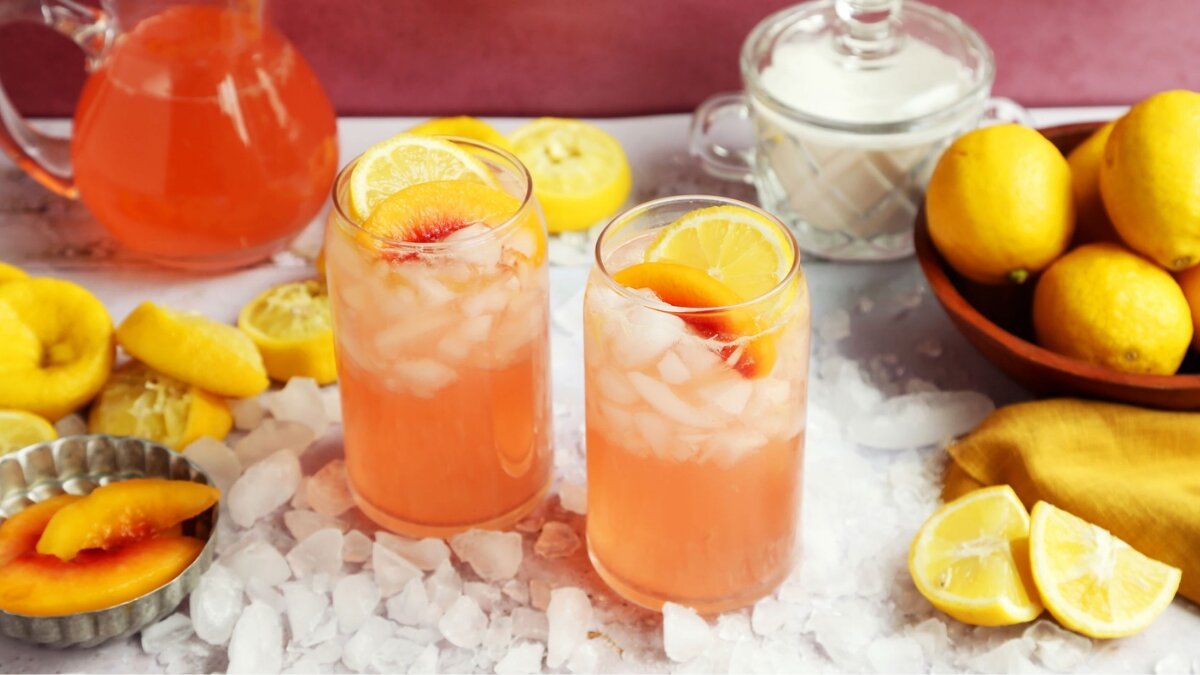 How to make peach lemonade at home in 5 simple steps