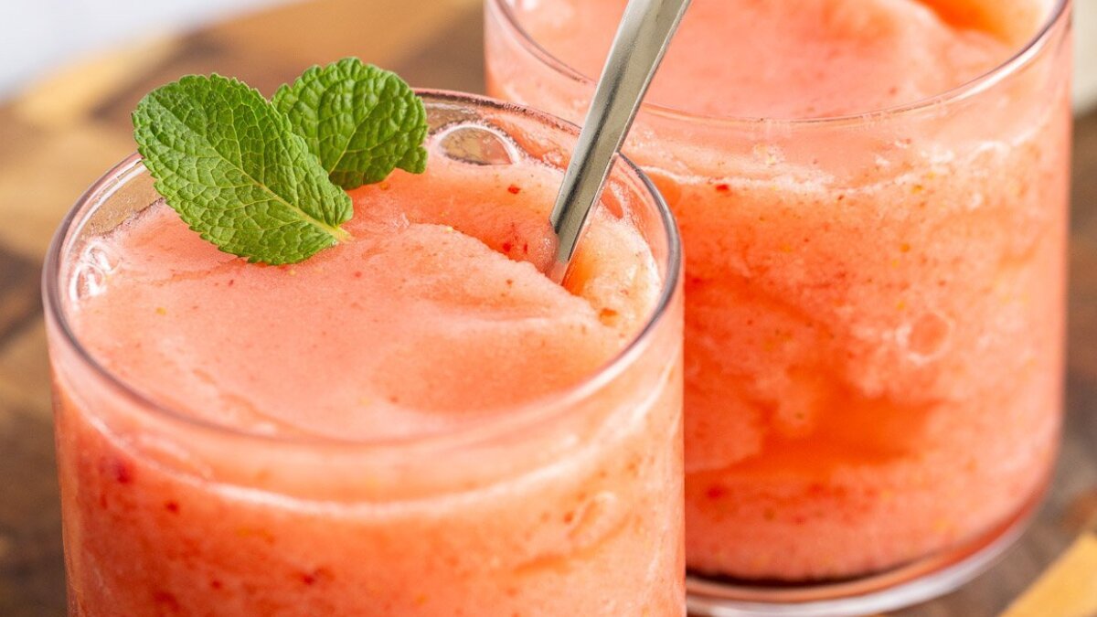 How to make strawberry lemon slush at home in 5 cool steps