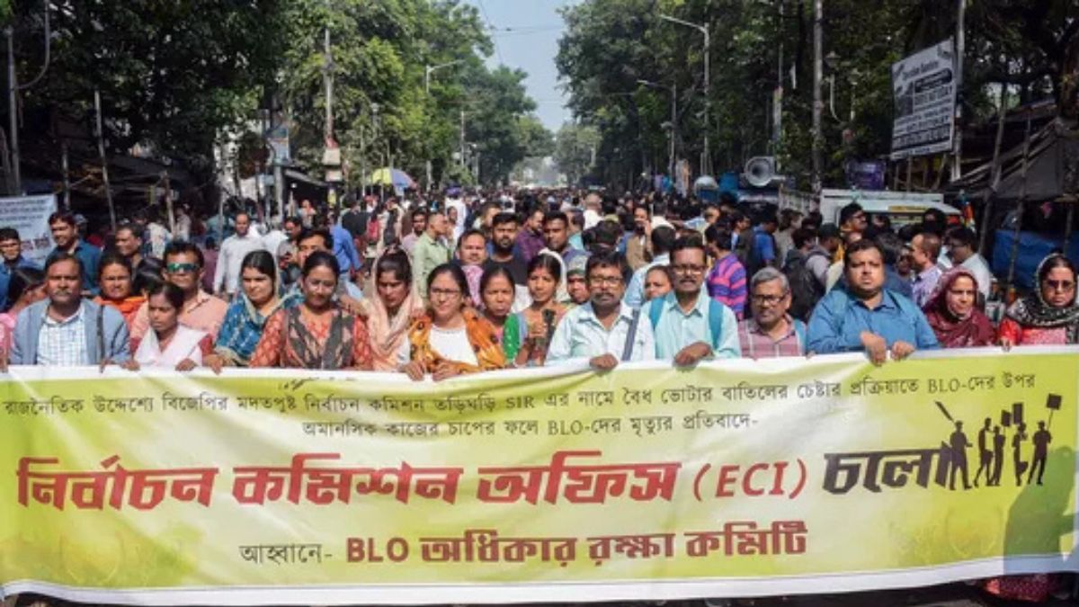 BLOs protest outside Bengal CEO’s office over ‘excessive’ work pressure under SIR