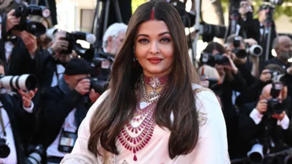 Aishwarya Rai speaks out against street harassment; says “street harassment is never your fault”
